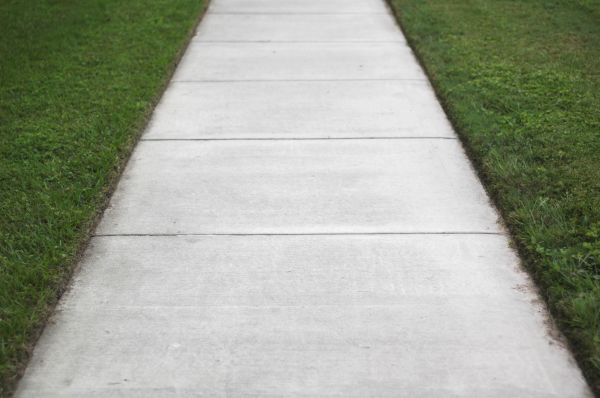 Cost of Concrete Walkway Replacement in Elkhart