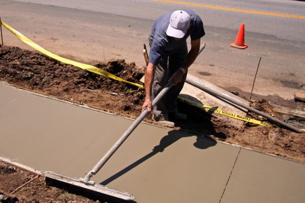 Cost of Sidewalk Building in Elkhart