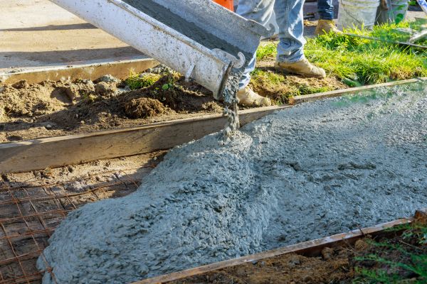 Driveway Concrete Pouring in Elkhart